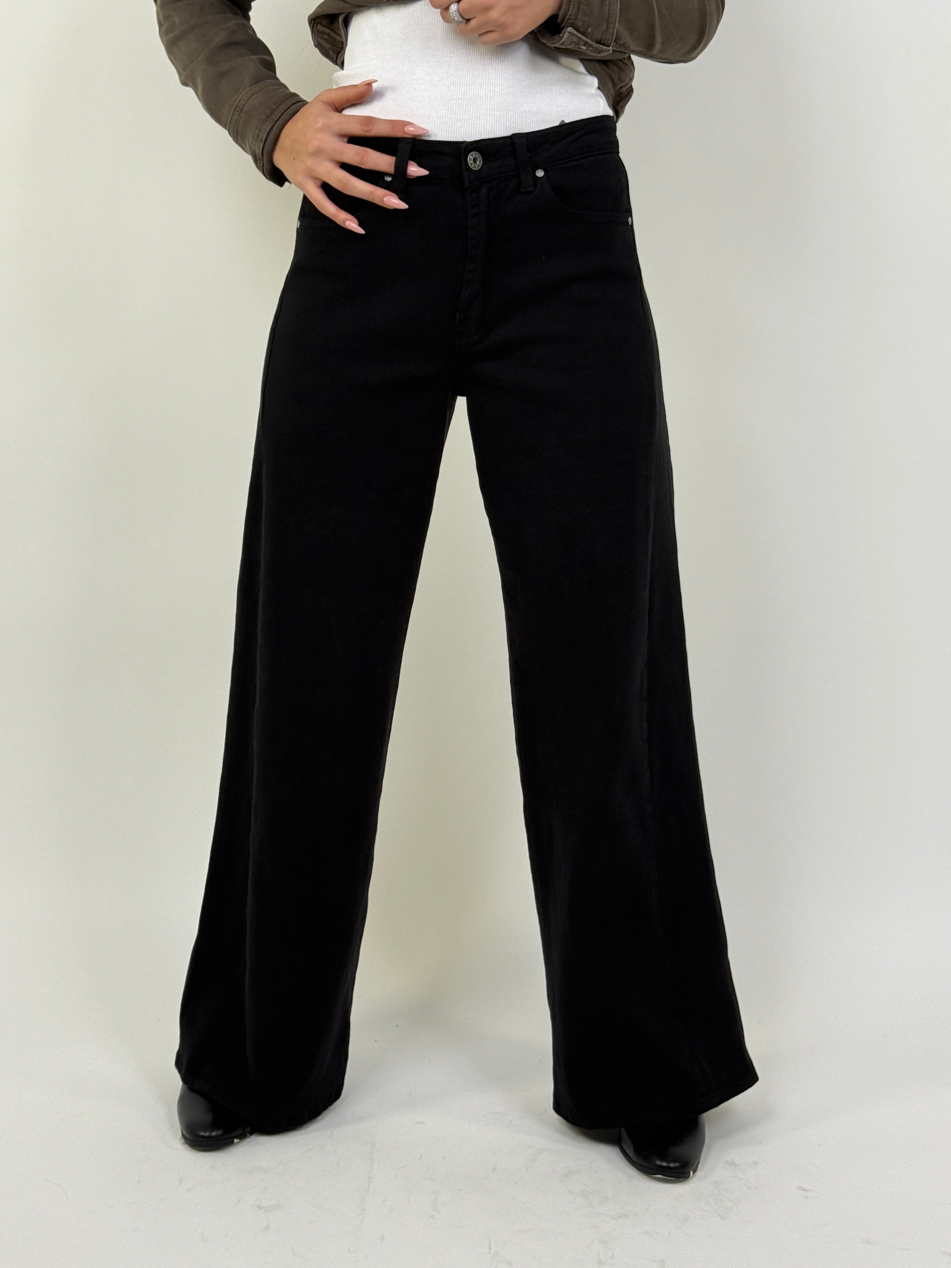 Wide-Leg ג'ינס