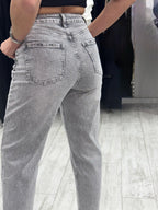 ג'ינס High-Waist