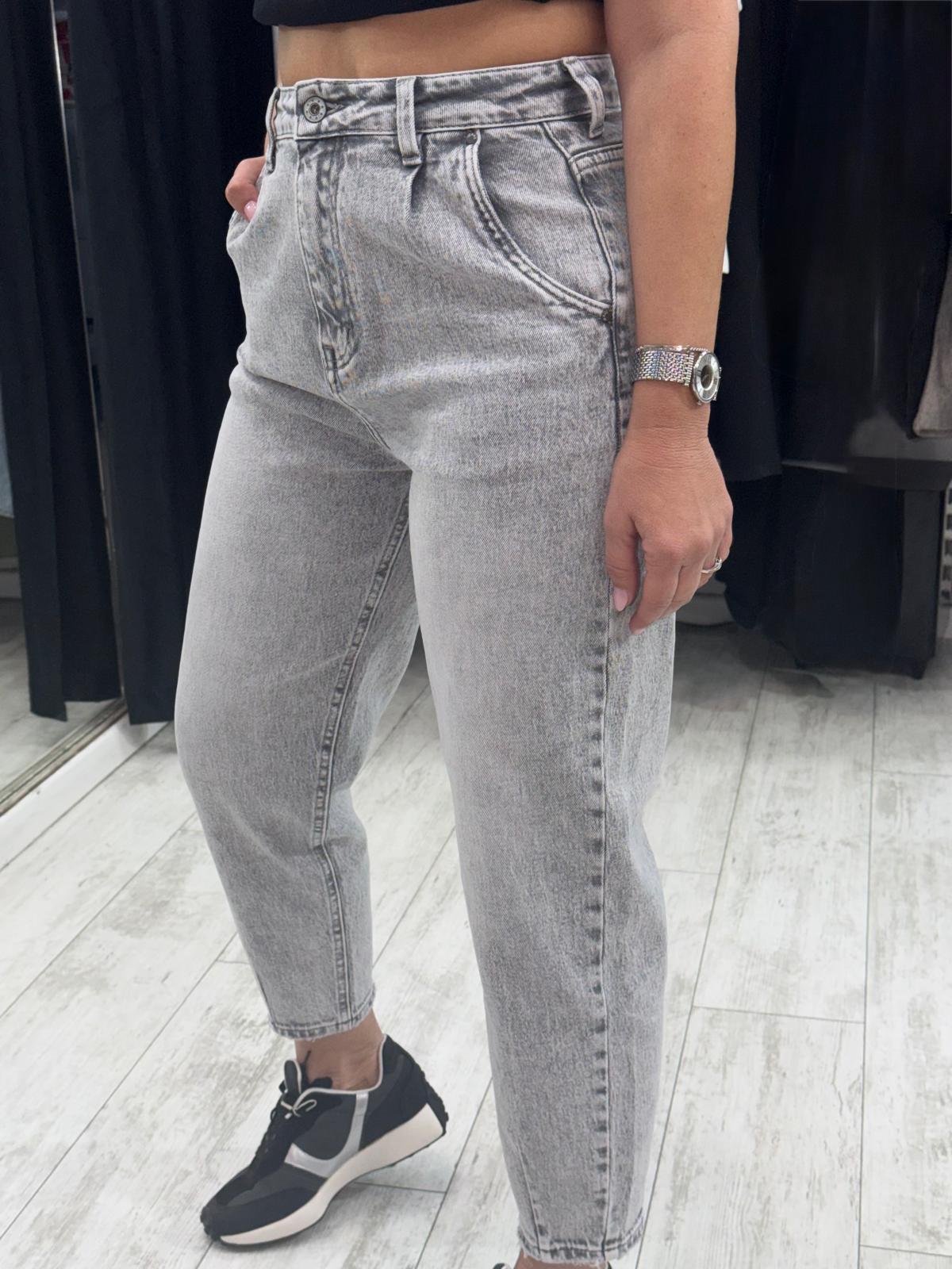 ג'ינס High-Waist